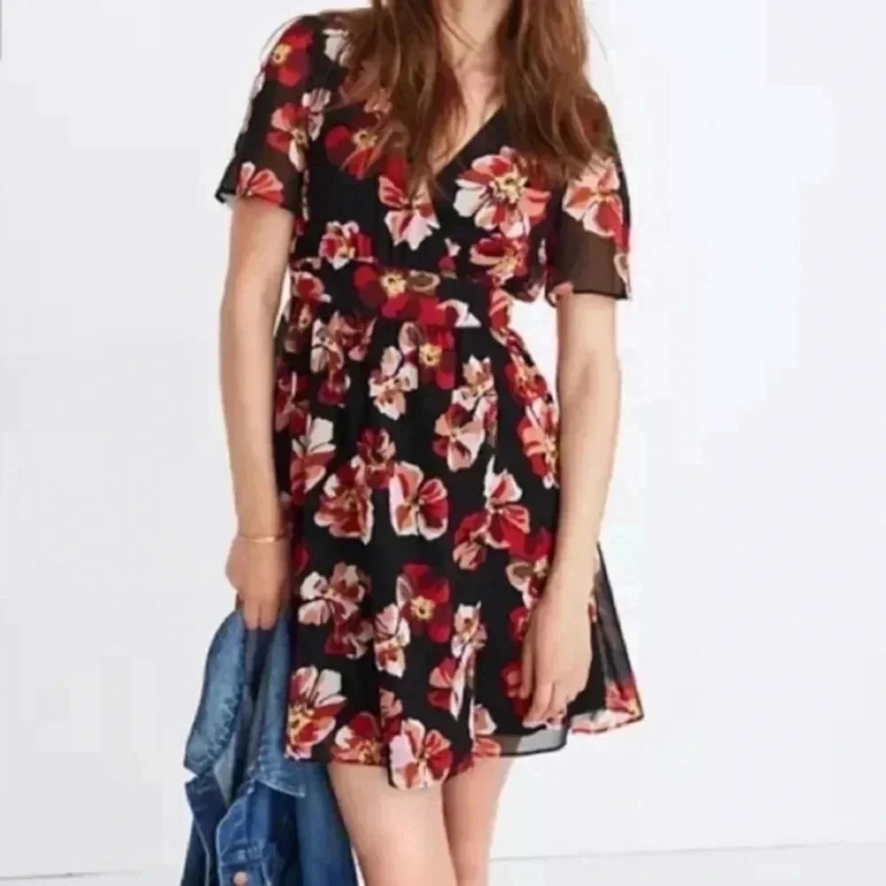 Madewell Tulip Sleeve Mini Dress – French Rose Floral
Size 4